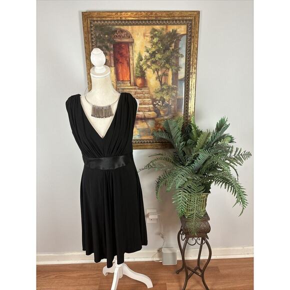 Jessica Howard Dress Women's 8 Black Sleeveless Draping Pleated V-Neck Collarles - Picture 2 of 14